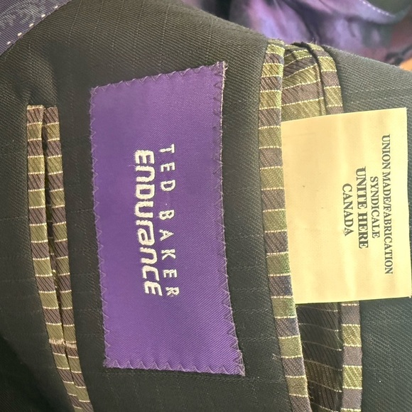 Ted Baker Endurance 39R wool EUC black with light pinstripes and  Purple Lining - Picture 14 of 15